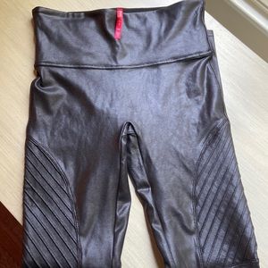 Spanx faux leather leggings, never worn, size small